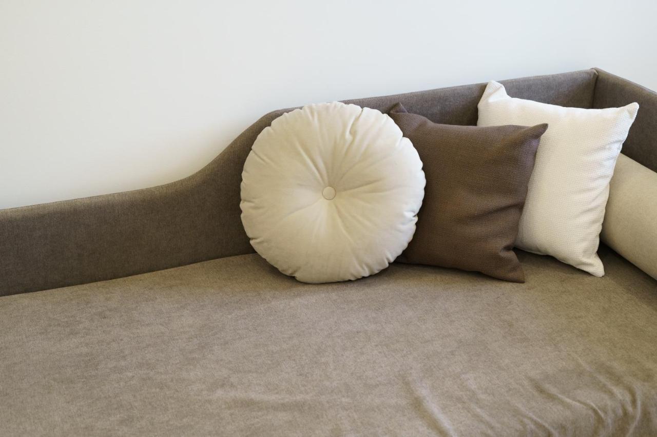 Caffetteria Luca Suite & Rooms บรอนเต ภายนอก รูปภาพ